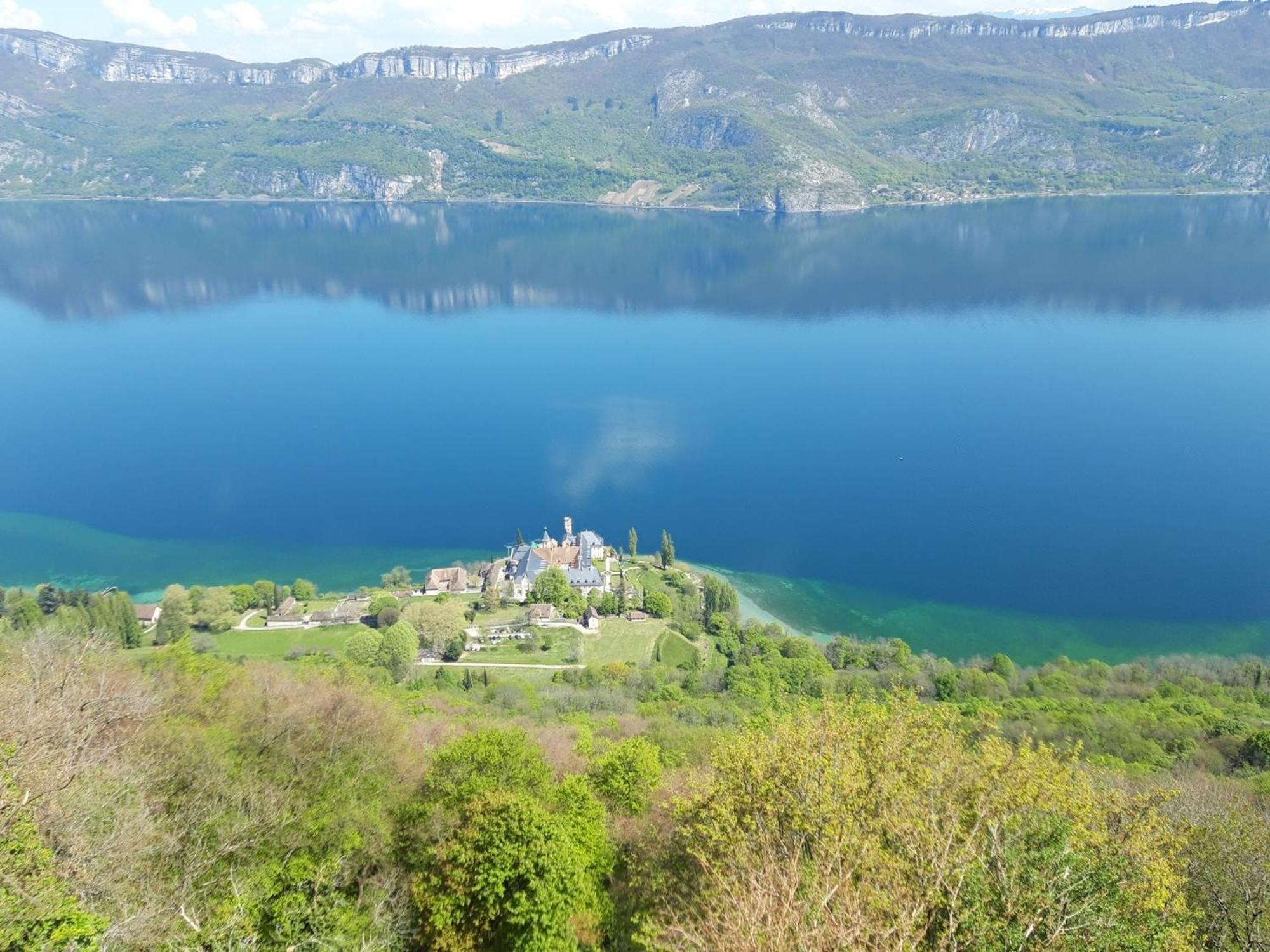 Valreley, Chambres Et Table D'Hotes Eco-Friendly Avec Bain Nordique Au Sud Du Massif Du Jura Champagne-en-Valromey Zewnętrze zdjęcie