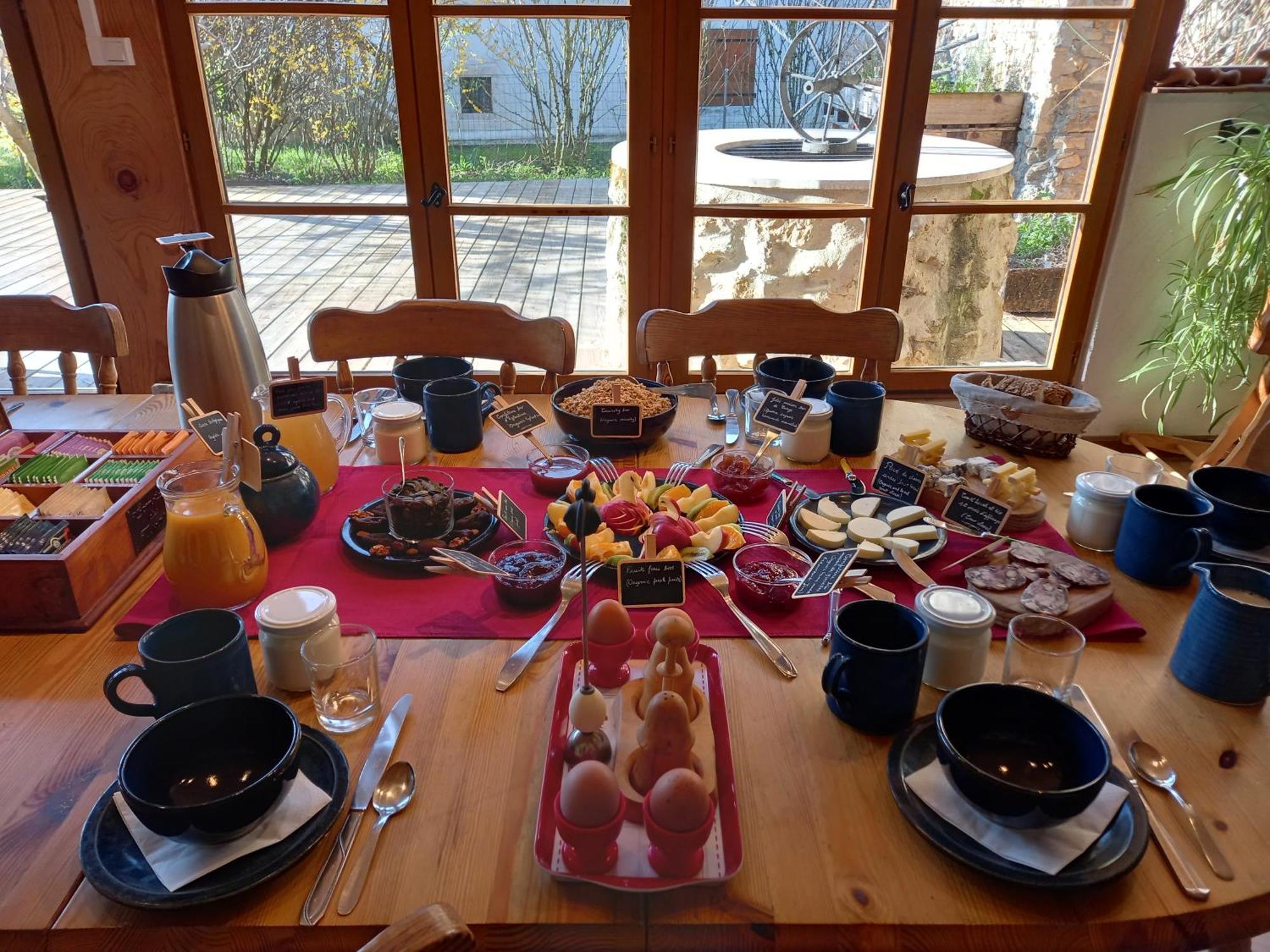 Valreley, Chambres Et Table D'Hotes Eco-Friendly Avec Bain Nordique Au Sud Du Massif Du Jura Champagne-en-Valromey Zewnętrze zdjęcie